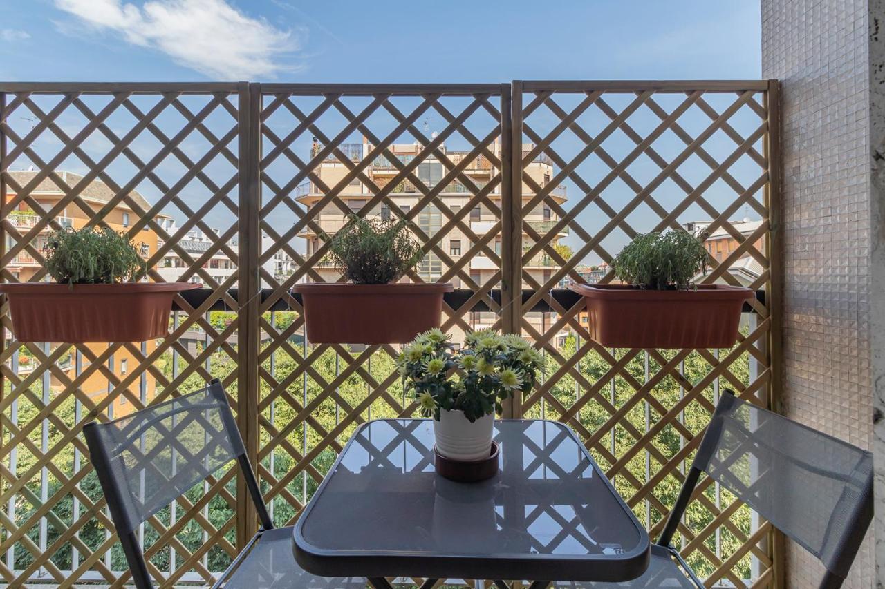 Апартаменти Altido Trendy Flat With Balcony, Easy Access To Milan Centre Екстер'єр фото